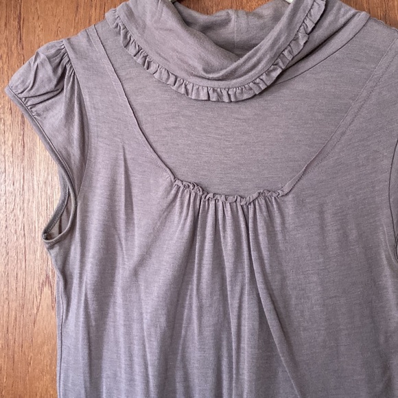 Anthropologie Moth brand short sleeve shirt. Size small. - Picture 2 of 6